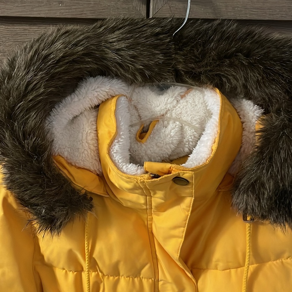 Roxy Parka - image 2